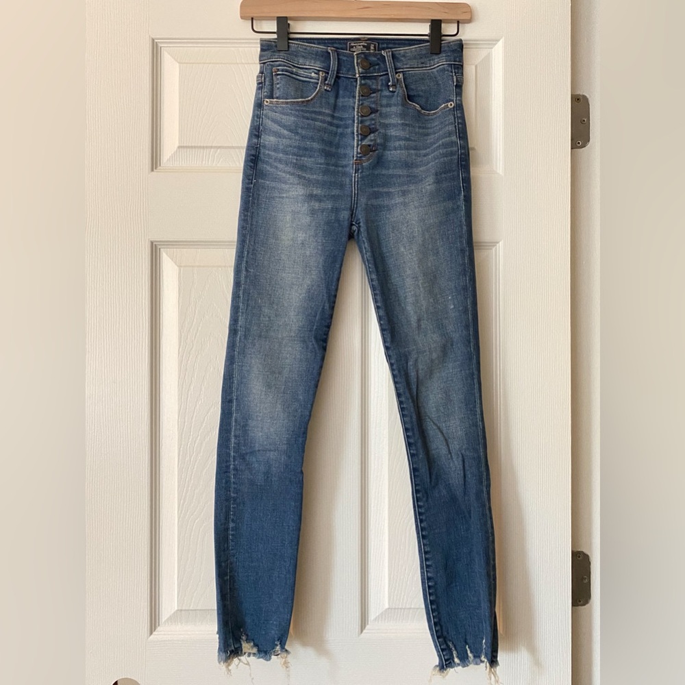 Abercrombie High Rise Ankle Jean
